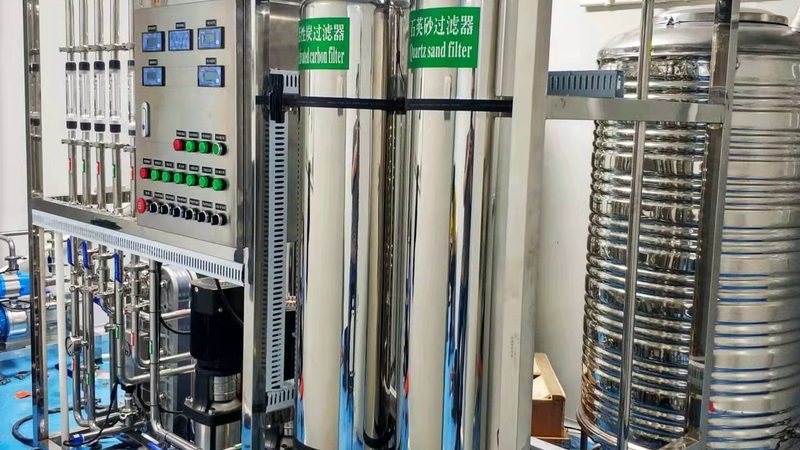 油烟净化器安装前后对比分析：揭秘环保效果与运行成本